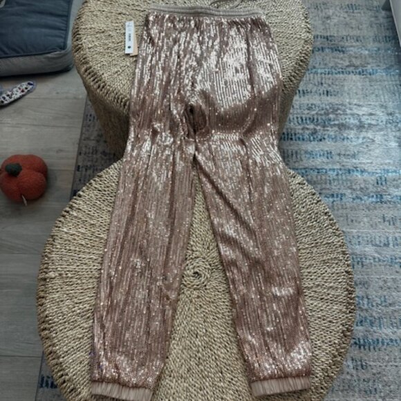 NWT AQUA Metallic Sparkly Rose Gold Sequin Jogger Pants Size XS - Picture 4 of 9